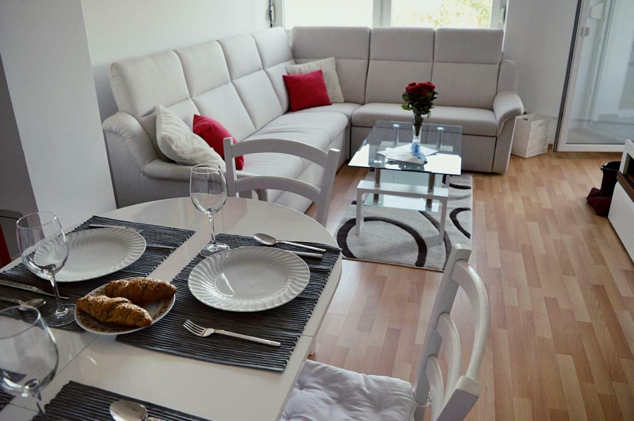 Apartman Andrijana Laurana Esterno foto