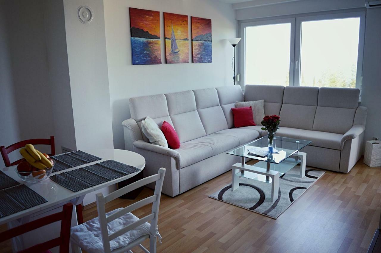 Apartman Andrijana Laurana Esterno foto