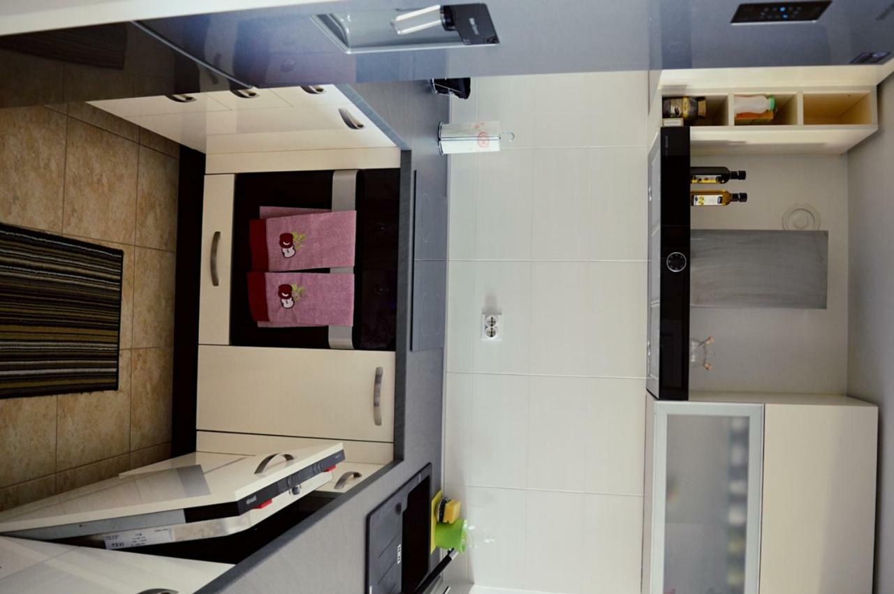 Apartman Andrijana Laurana Esterno foto