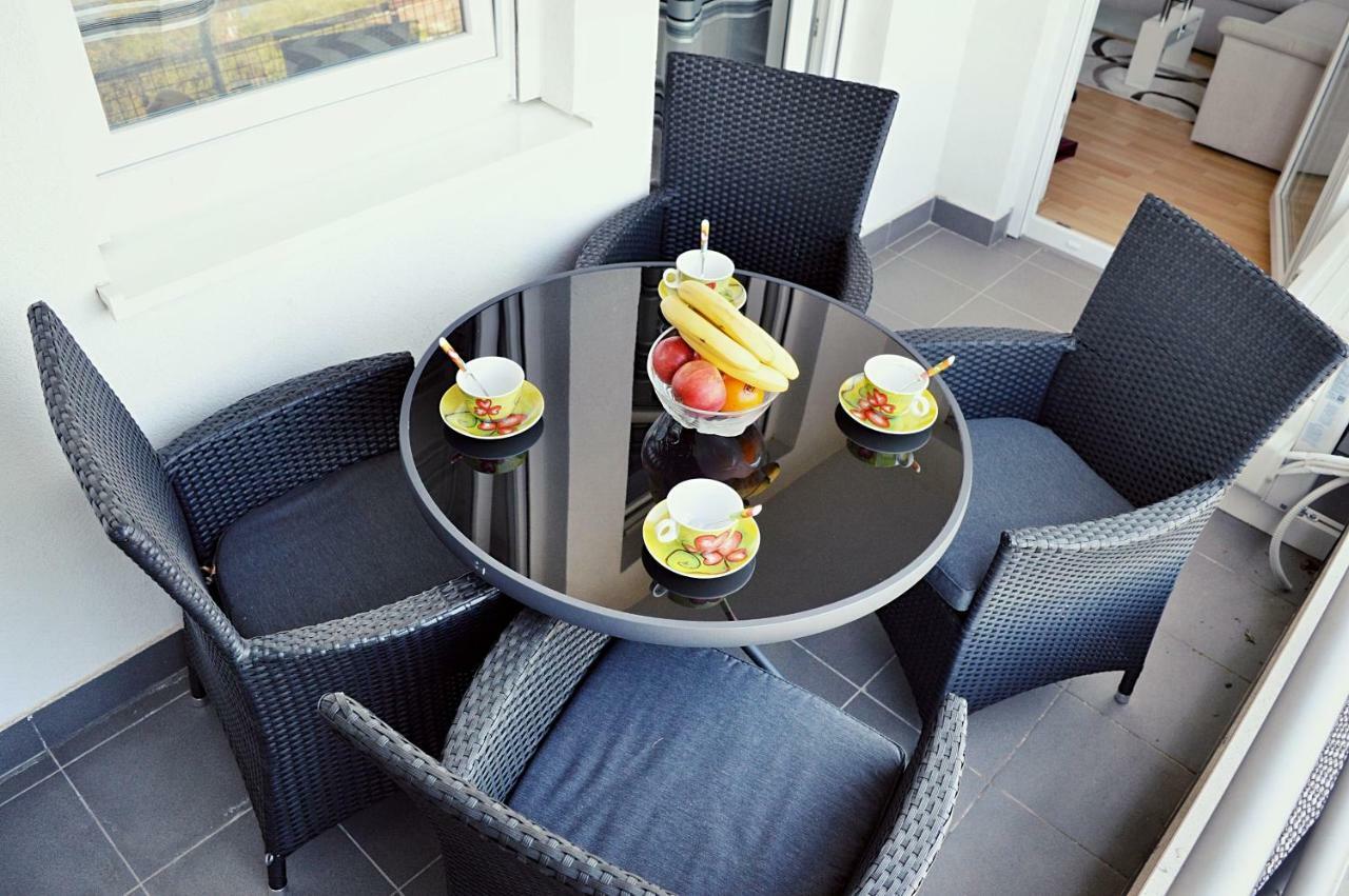 Apartman Andrijana Laurana Esterno foto